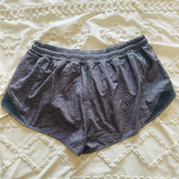 🍋 🍋 Lululemon Shorts - Picture 2 of 3